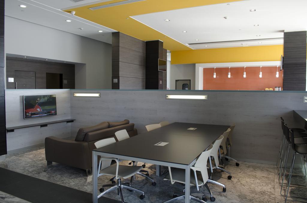 Casa Inn Galerias Celaya Eksteriør bilde